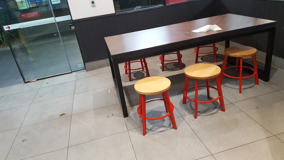 Vibe, KFC Mentone