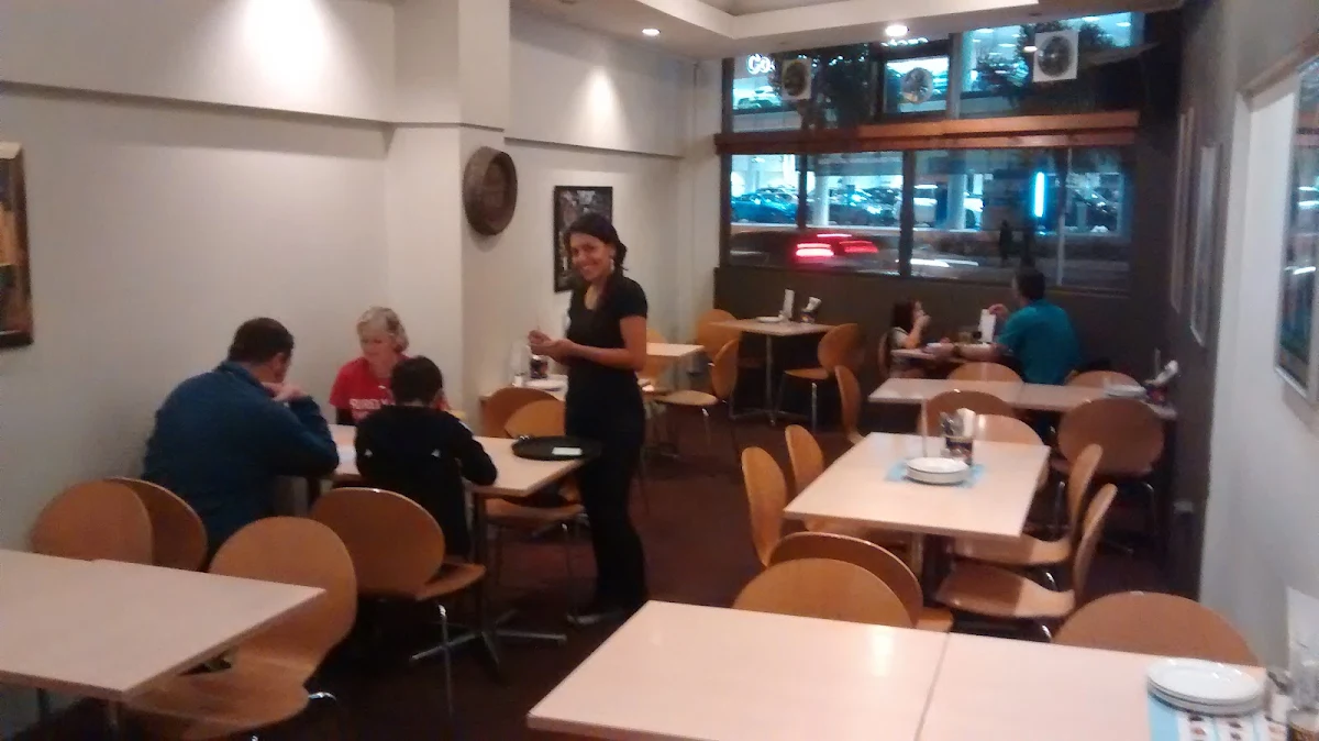 Vibe, Mimmos Pizza Brookvale