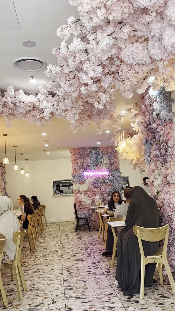 Vibe, Blooming Cafe and Restaurant