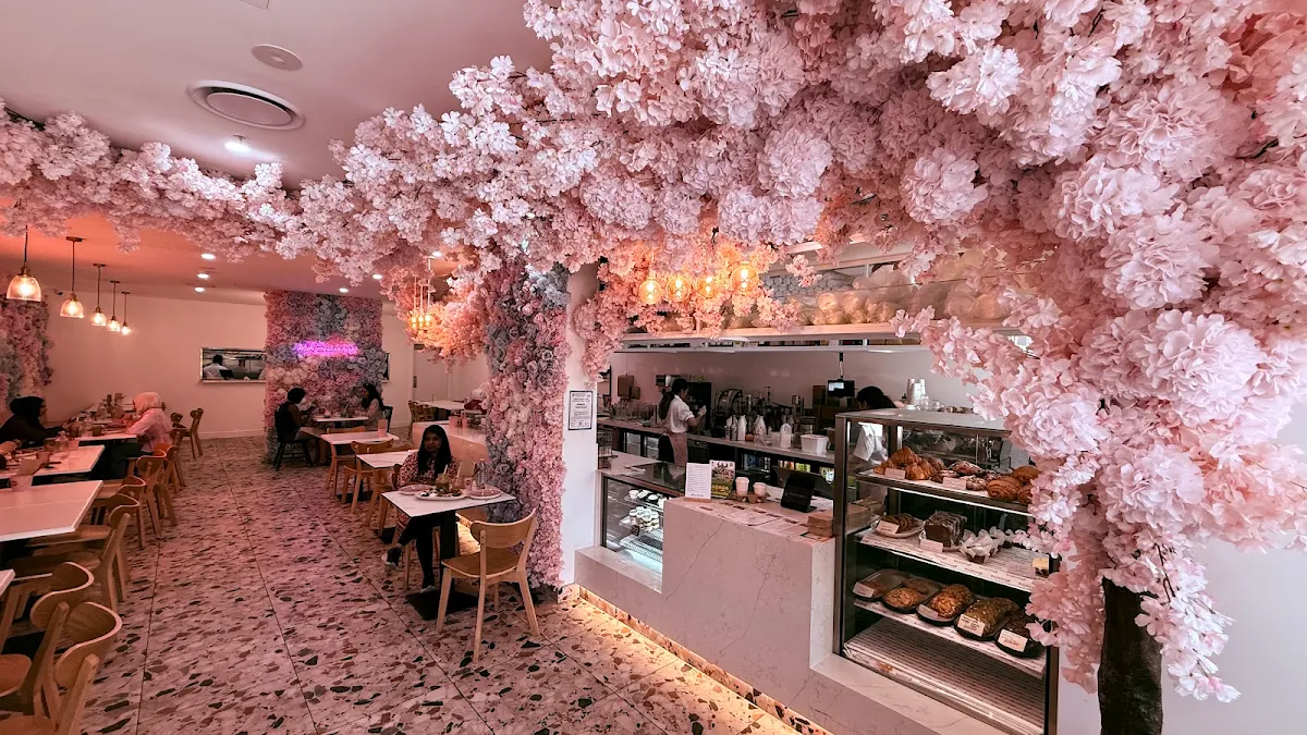 Vibe, Blooming Cafe and Restaurant