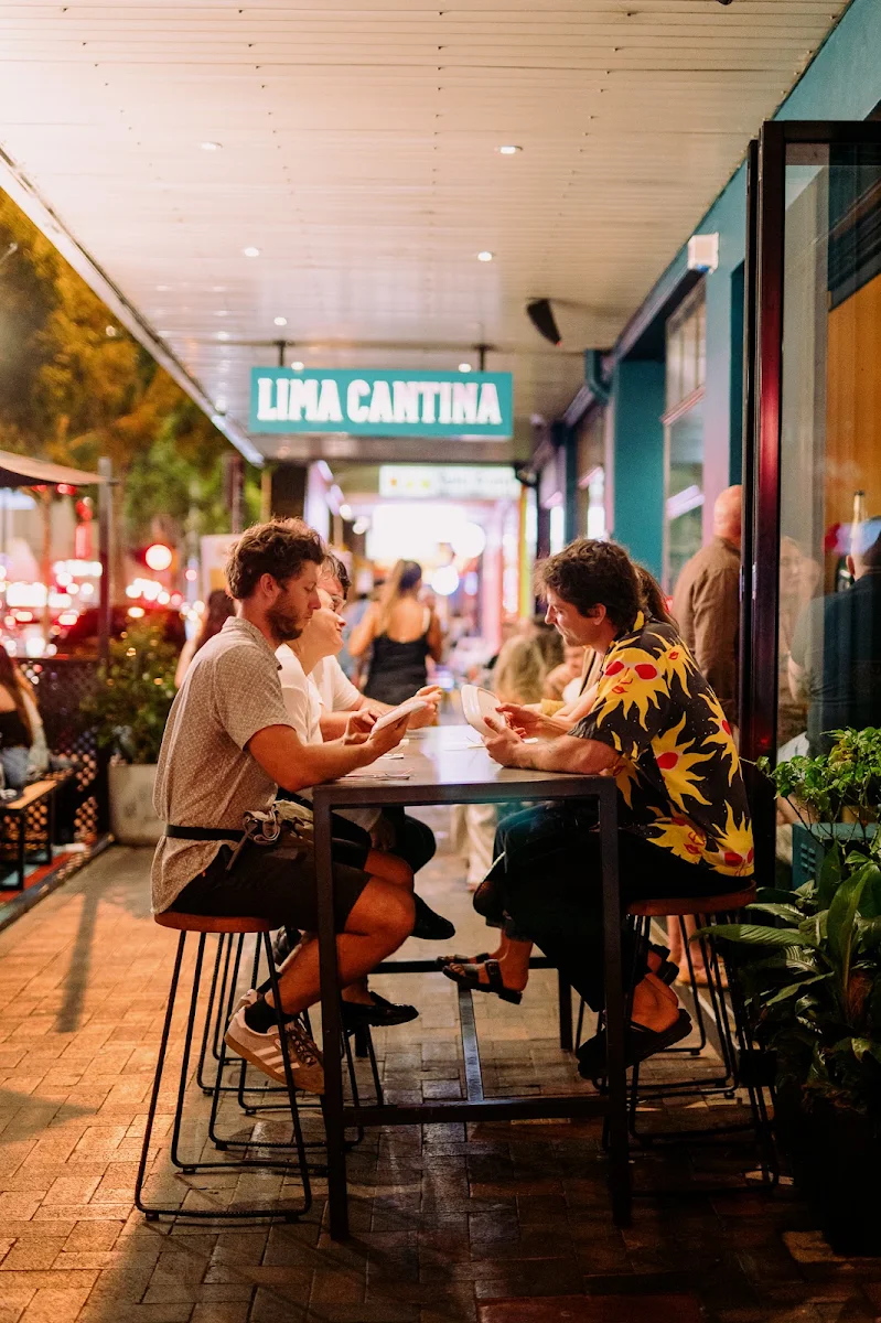 Vibe, Lima Cantina