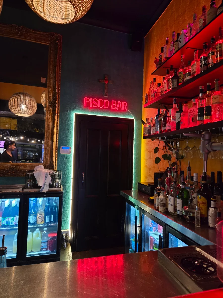 Vibe, Lima Cantina