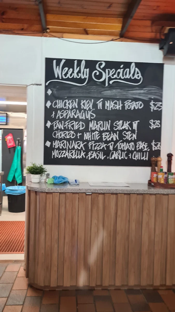 Menu, EAGLE HAWK HOTEL