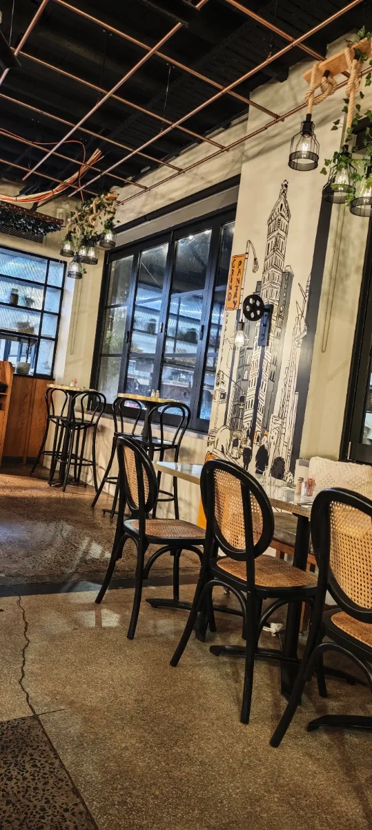 Vibe, Grind Pantry