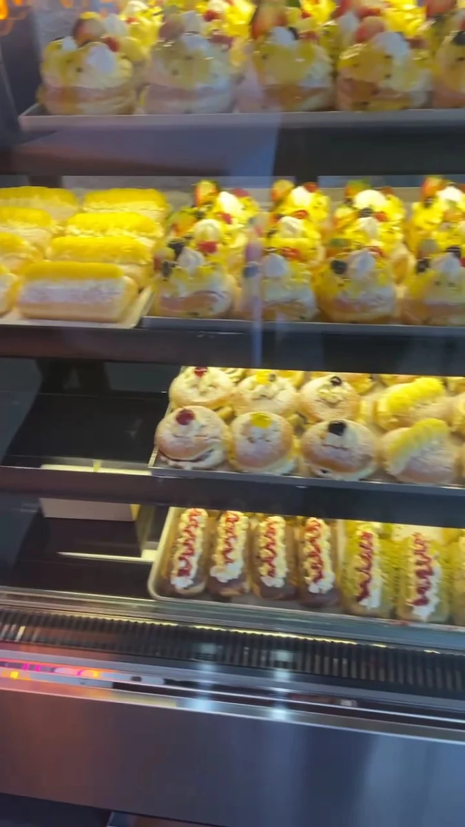 Vibe, Boston Doughnuts
