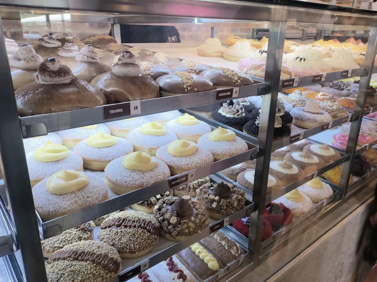 Vibe, Boston Doughnuts