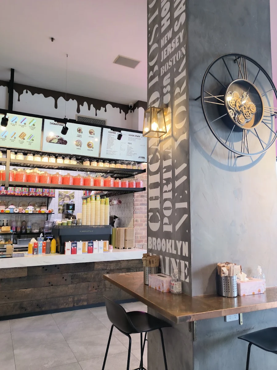 Vibe, Boston Doughnuts