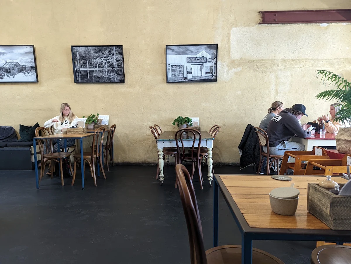 Vibe, Ruby Cafe