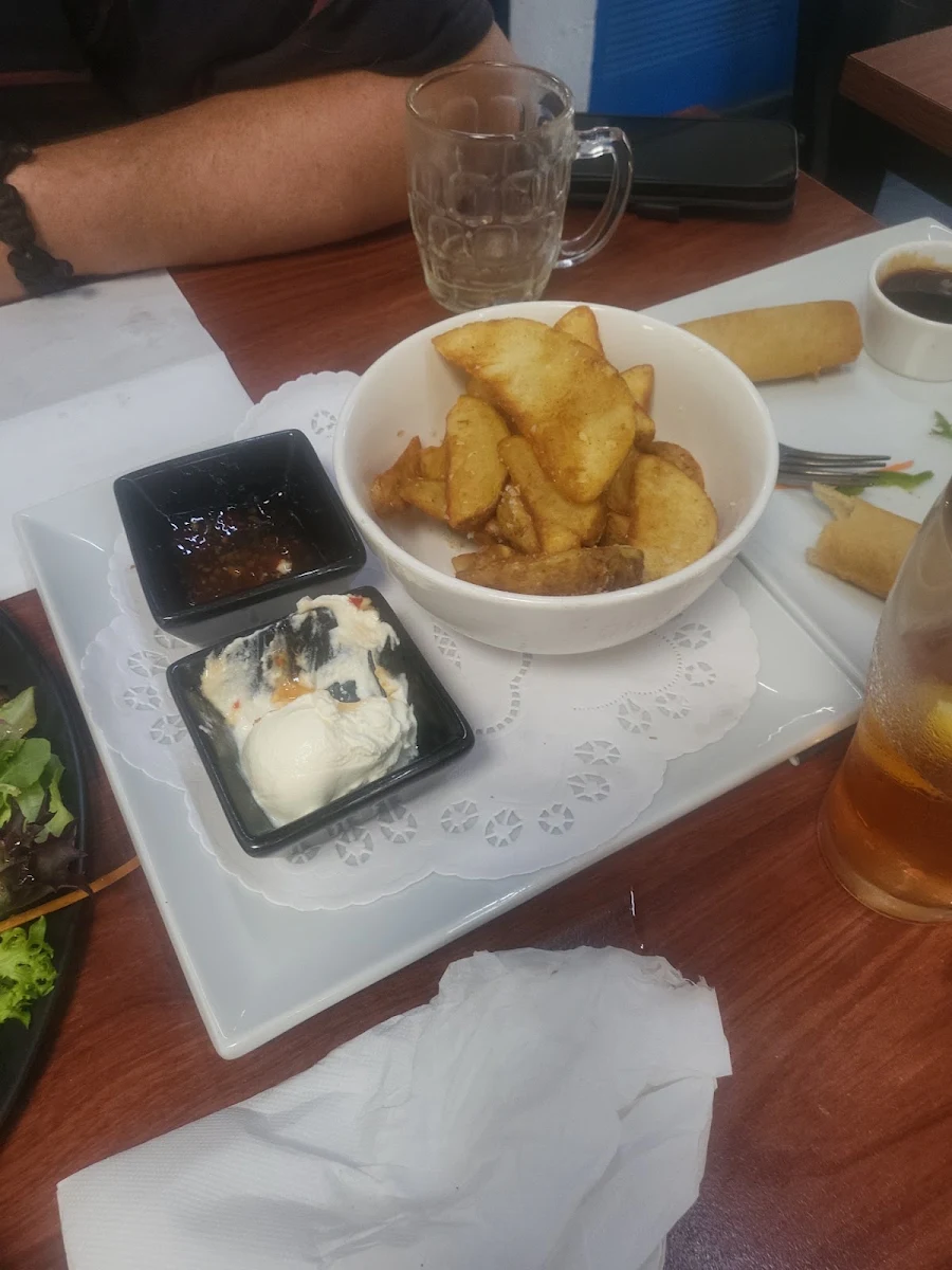 Food & drink, Victoria Hotel Motel