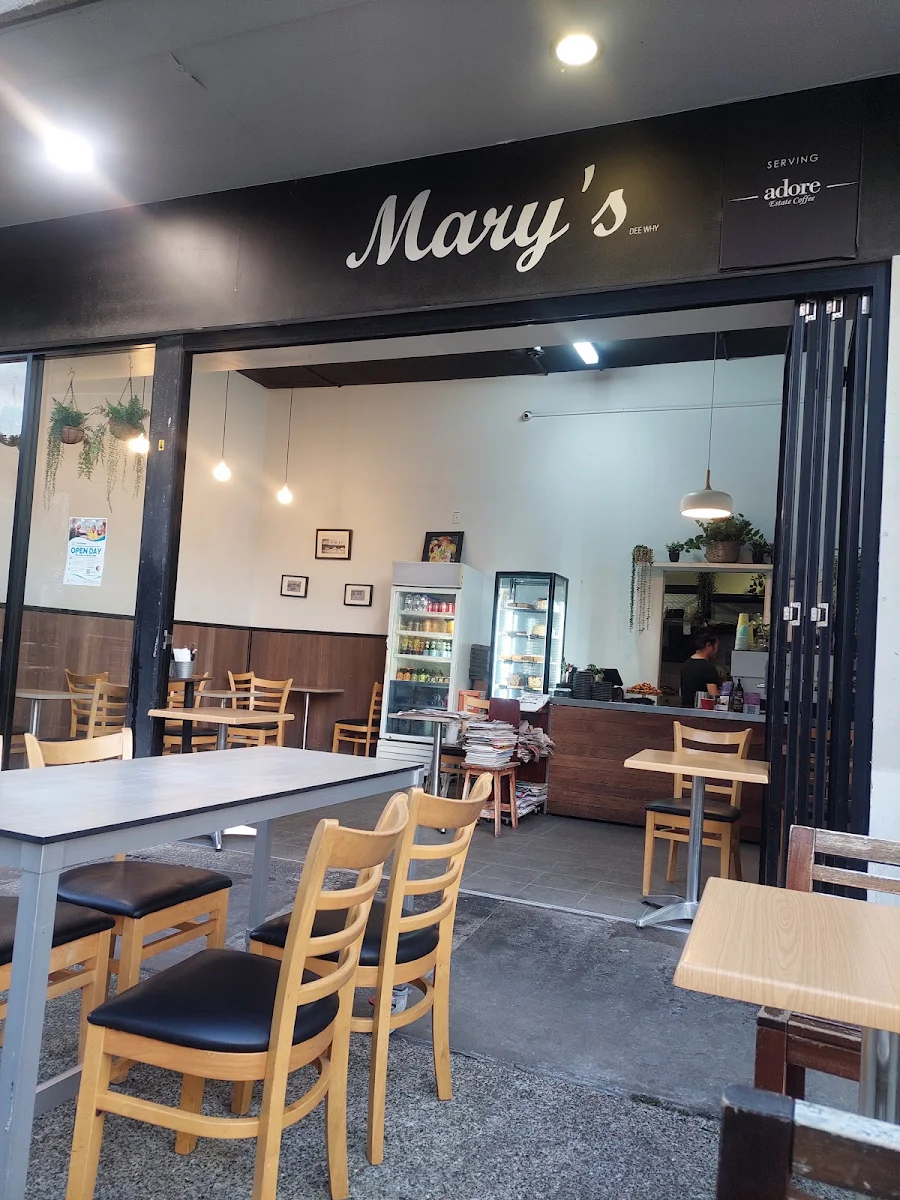 Vibe, Mary's Dee Why