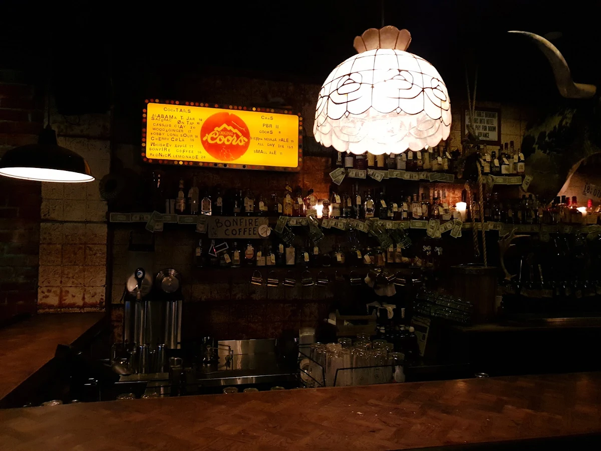 Menu, Alabama Song Bar
