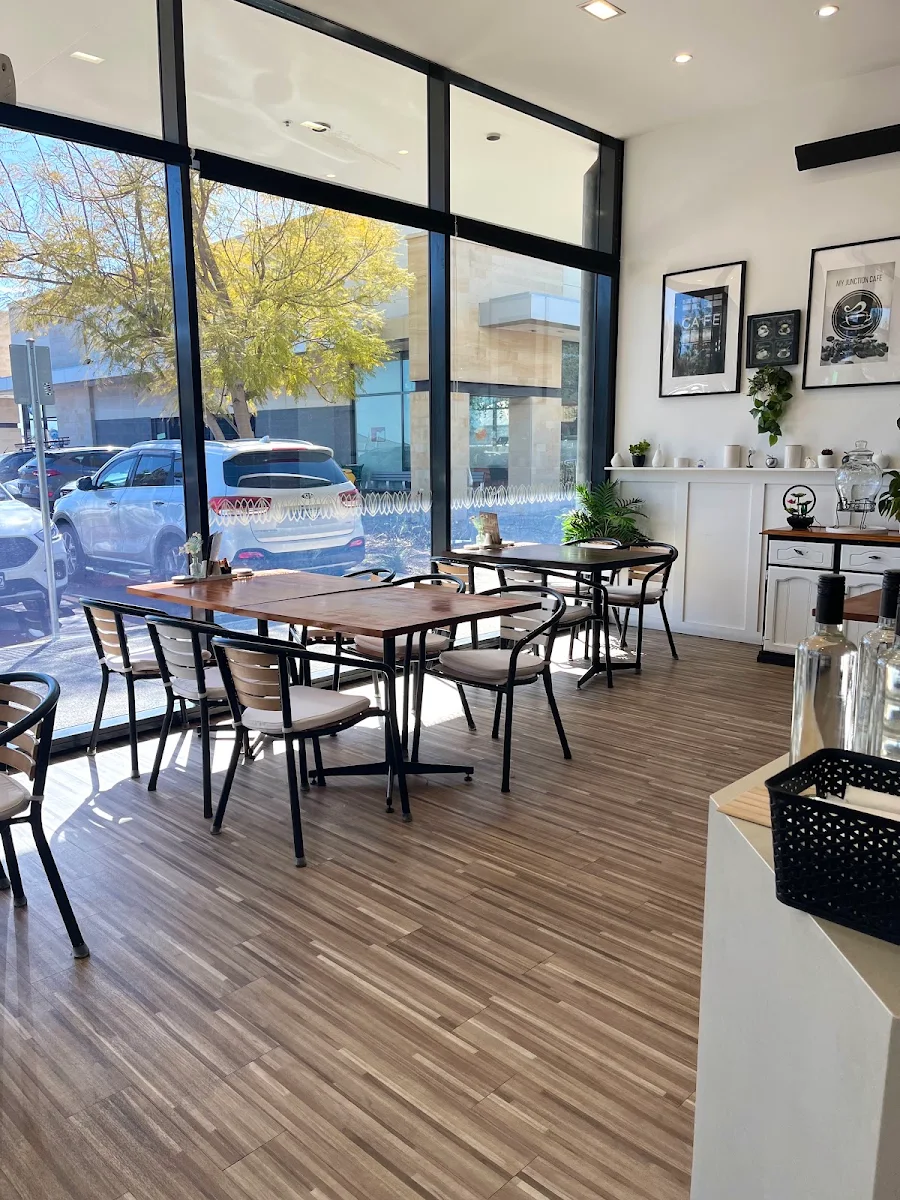 Vibe, My Junction Cafe
