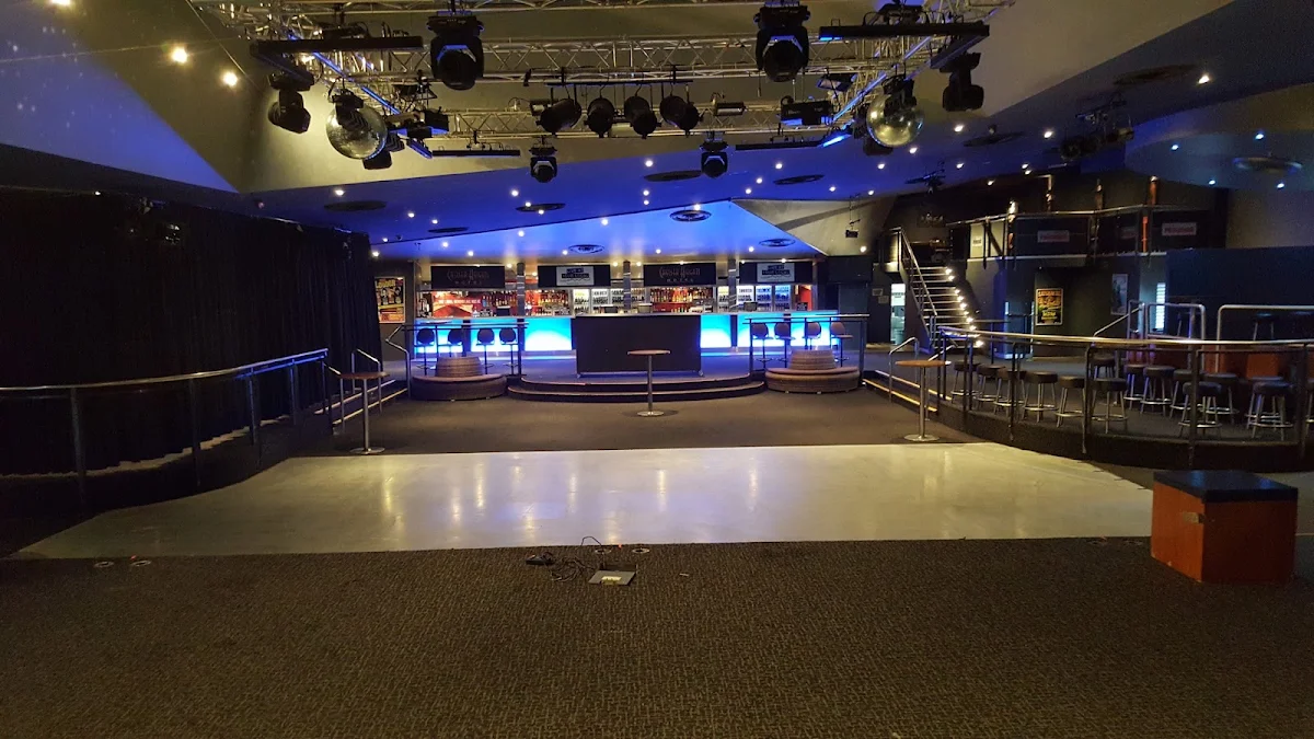 Vibe, Chelsea Heights Hotel