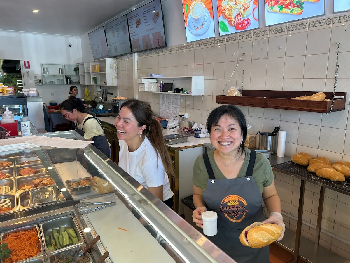 Vibe, Hung’s Banh Mi