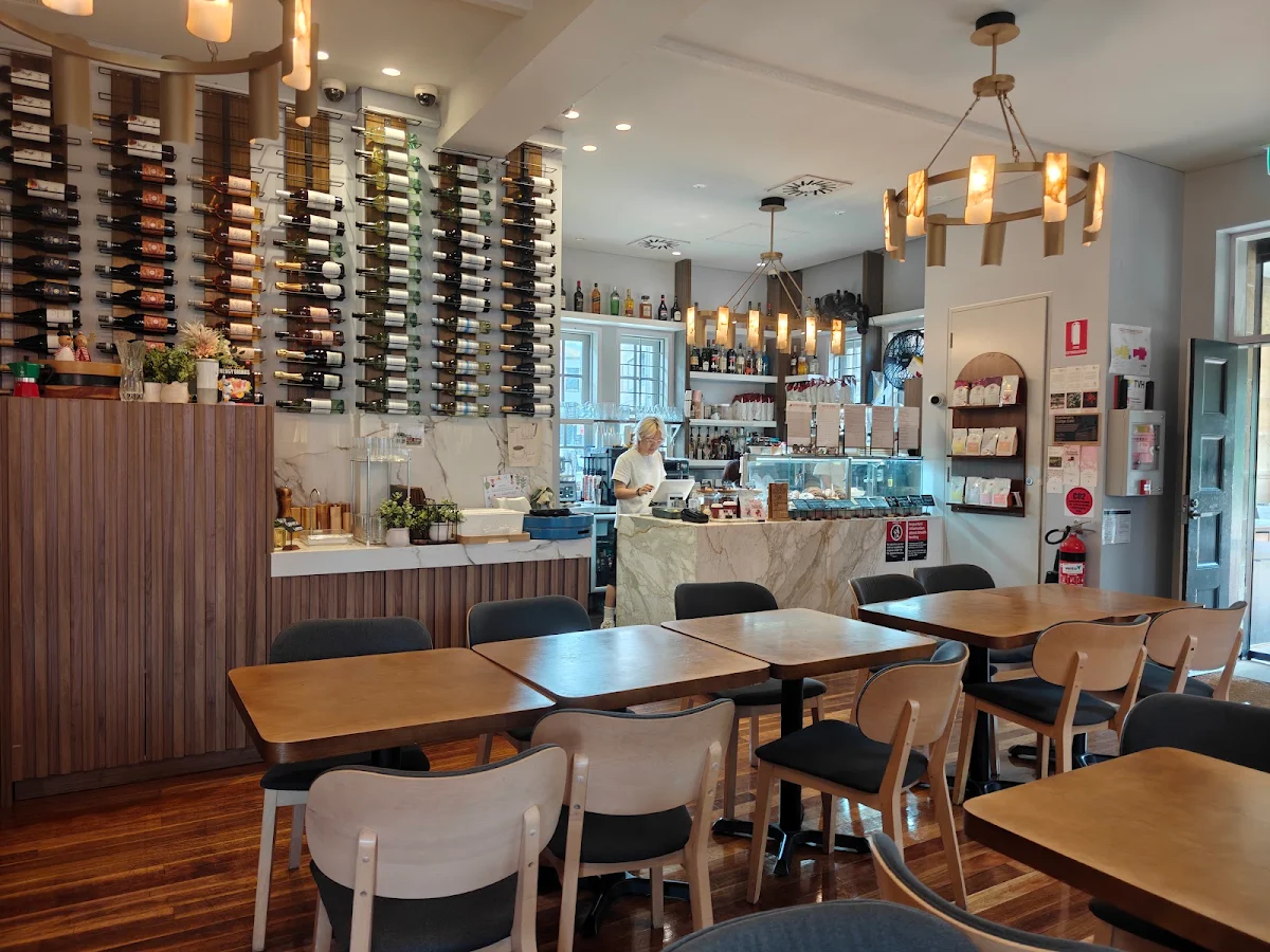 Vibe, Gardener’s Lodge Cafe
