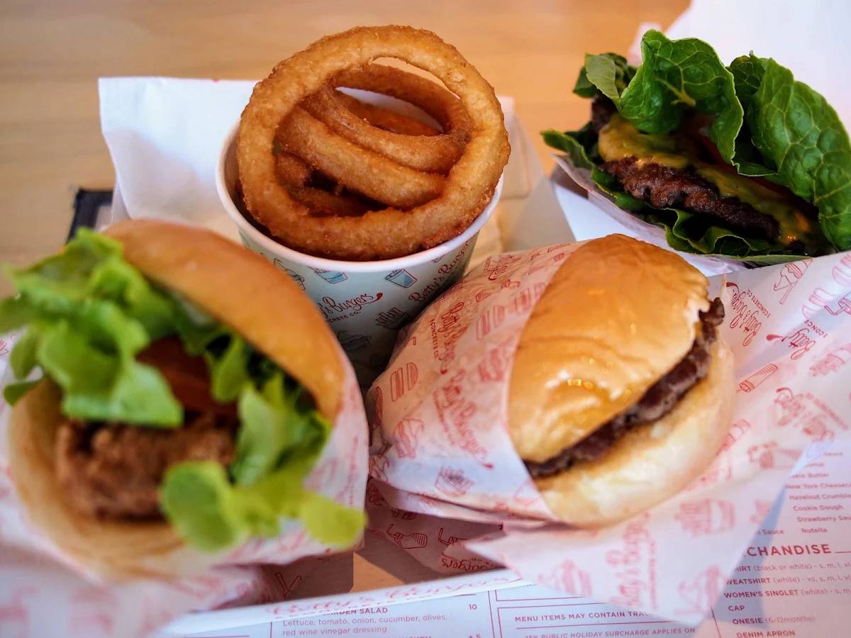 Menu, Betty's Burgers