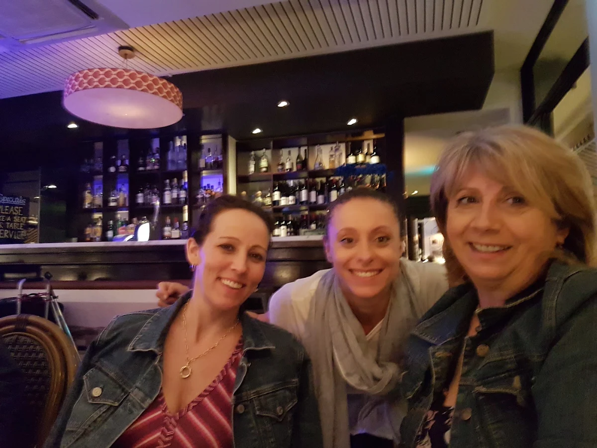 Vibe, Stella Blu Dee Why
