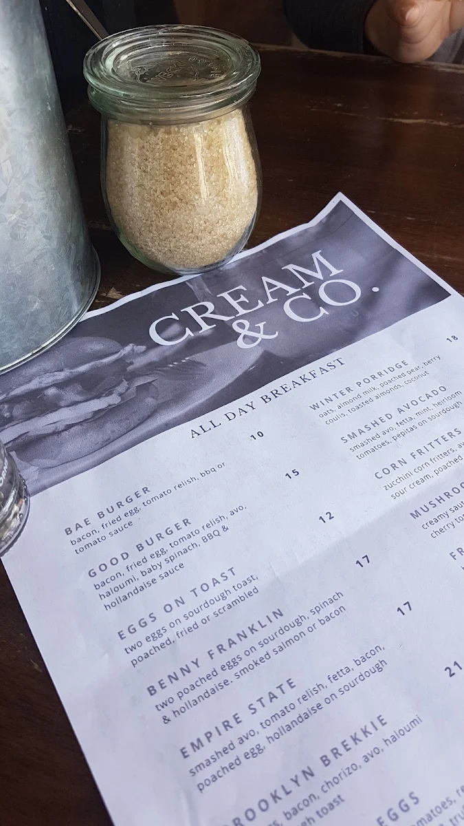 Menu, Cream & Co