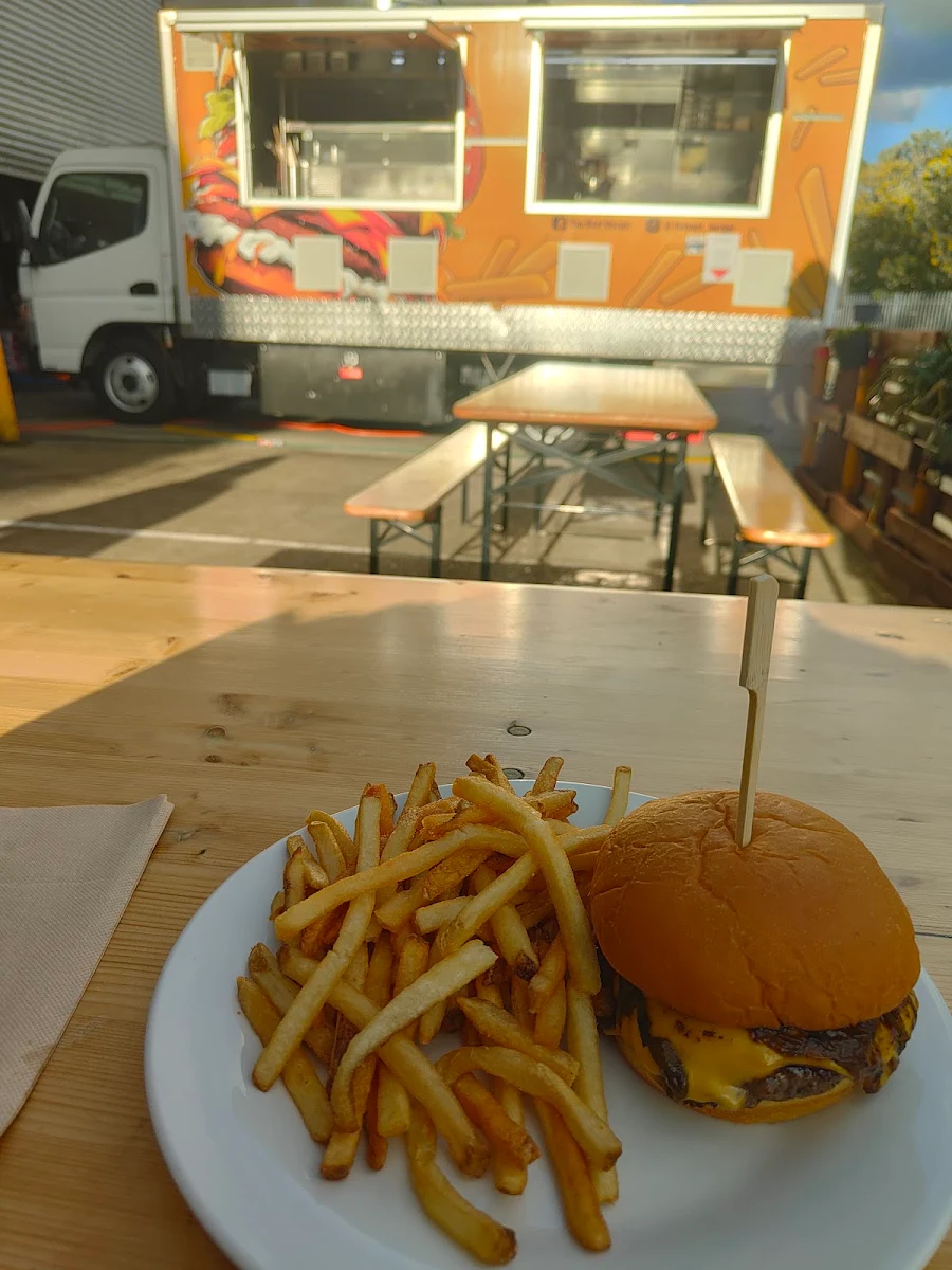 Food & drink, The Beef Burger