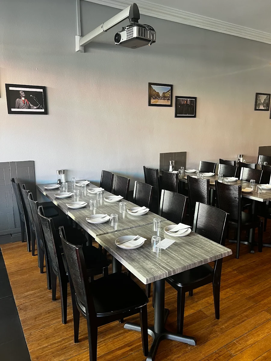Vibe, Odos Tsimiski Greek Restaurant
