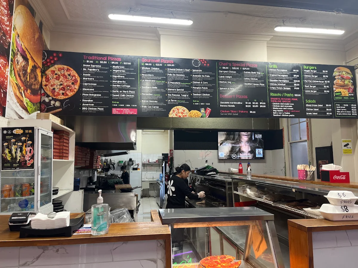 Vibe, Papalino's Pizza