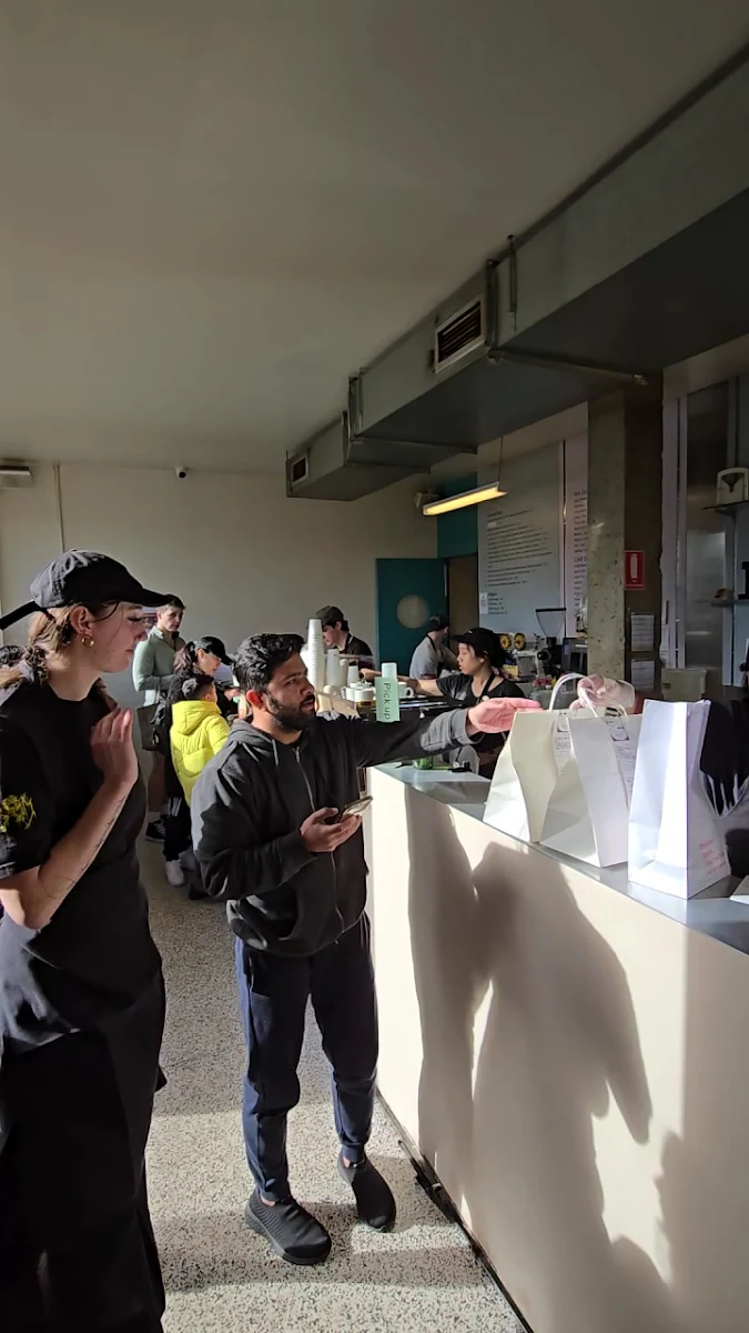 Vibe, Mile End Bagels