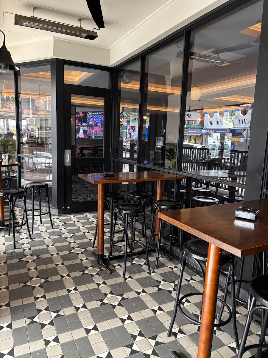Vibe, Mortdale Hotel