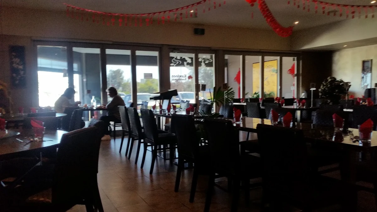 Vibe, Kawloon Restaurant