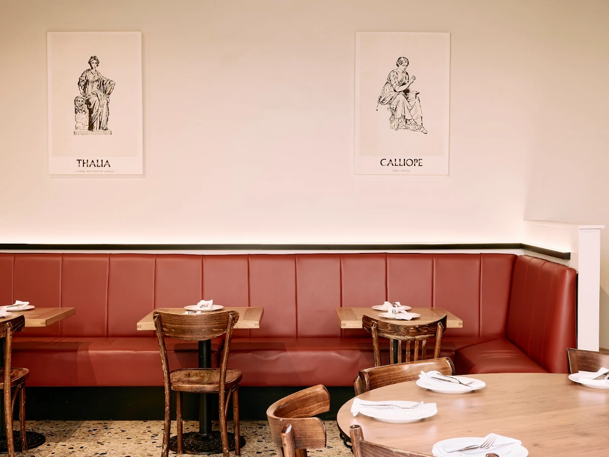 Vibe, Muses Wine Bar