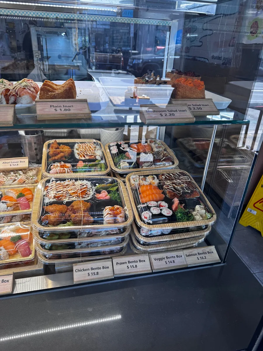 Vibe, United Sushi