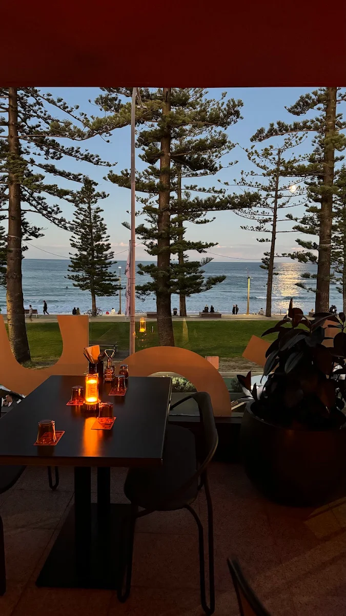 Vibe, Ullo Dee Why