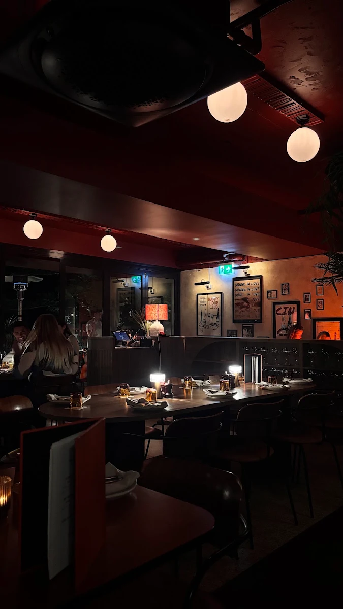 Vibe, Ullo Dee Why