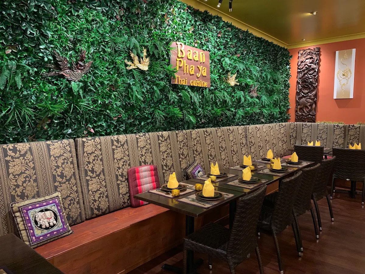 Vibe, Baan Phaya Thai Eatons Hill