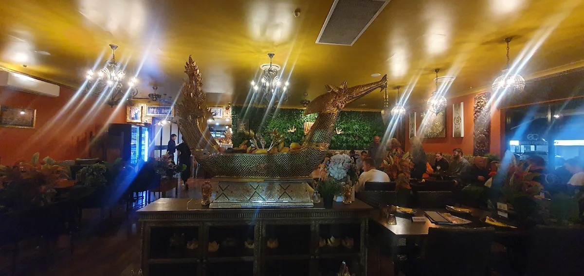 Vibe, Baan Phaya Thai Eatons Hill