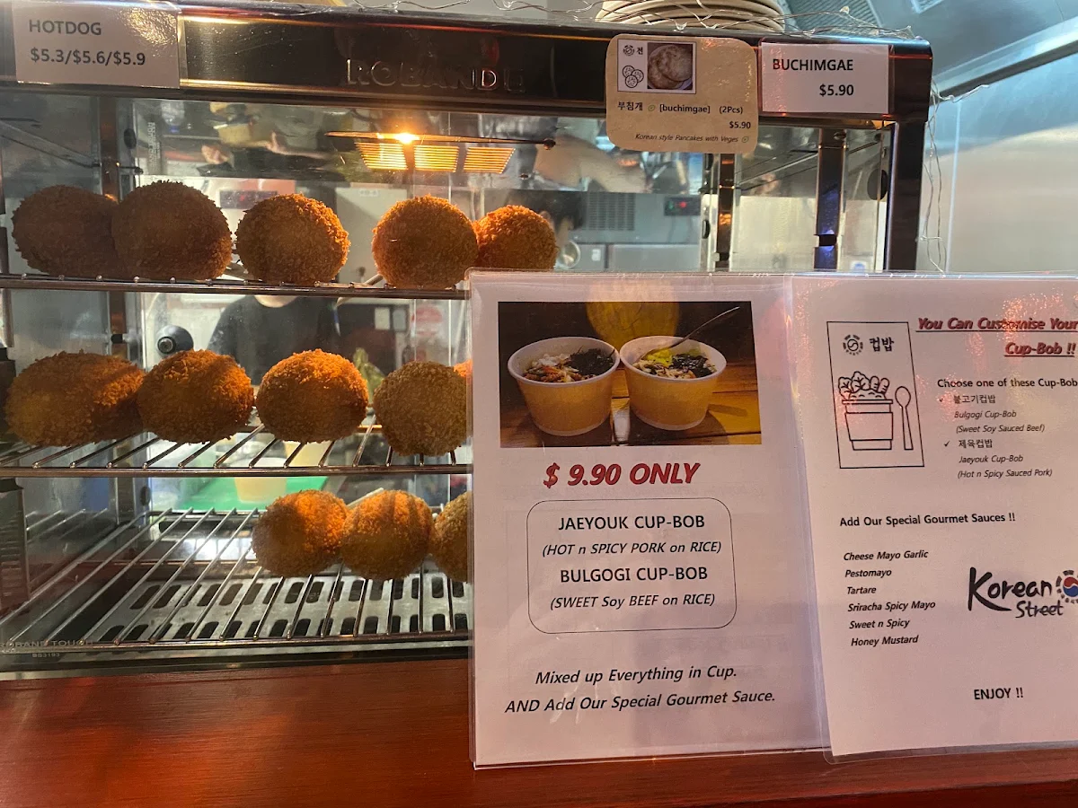 Menu, Lantern Lane