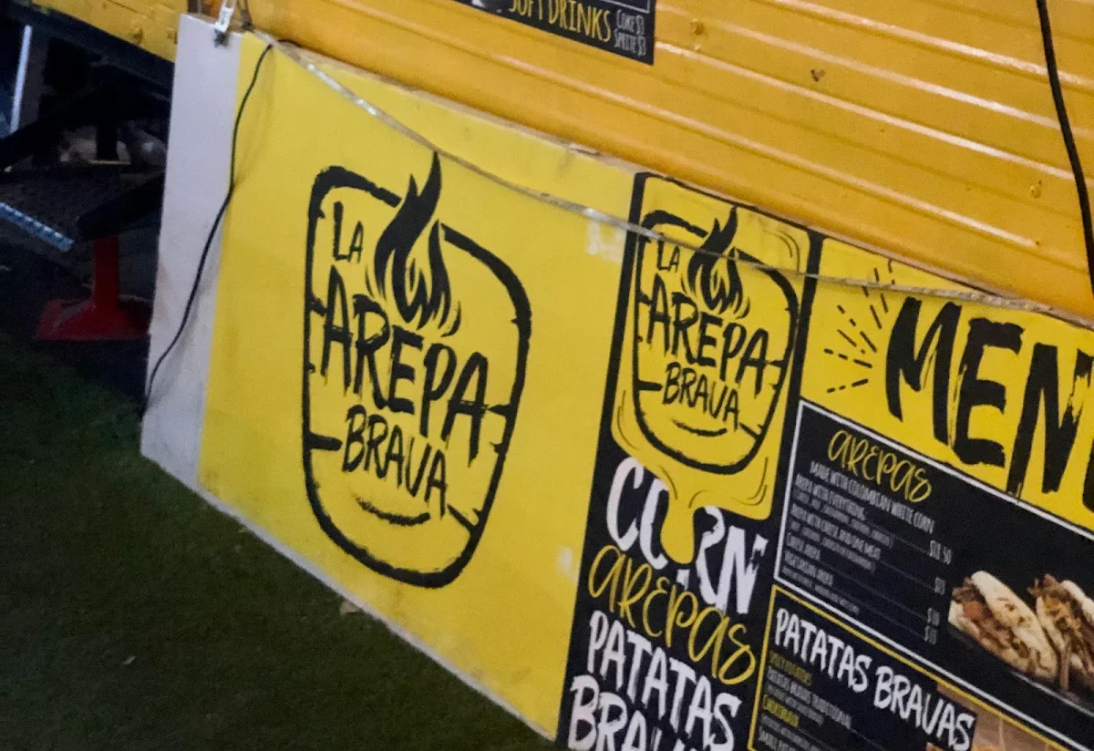 Menu, La Arepa Brava
