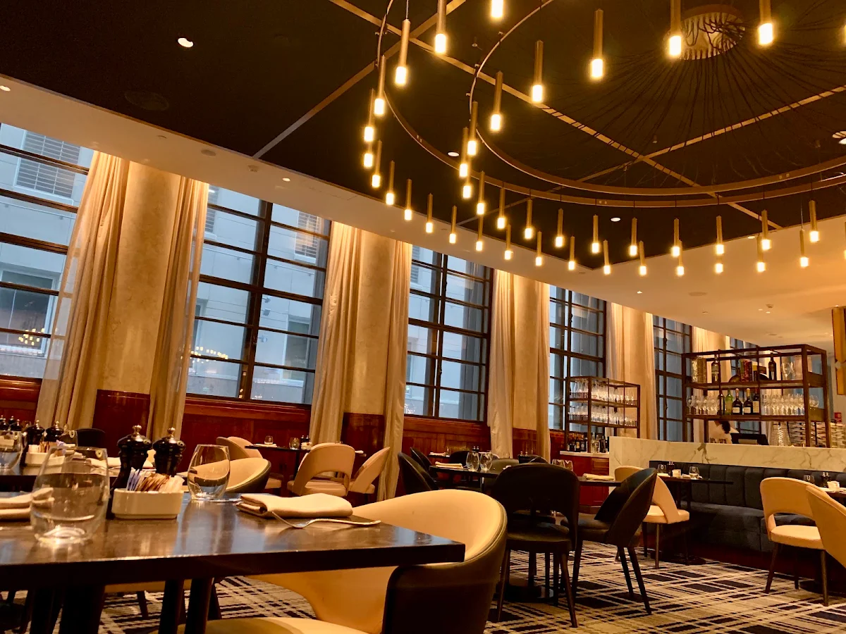 Vibe, Luke's Kitchen at Kimpton Margot Hotel Sydney