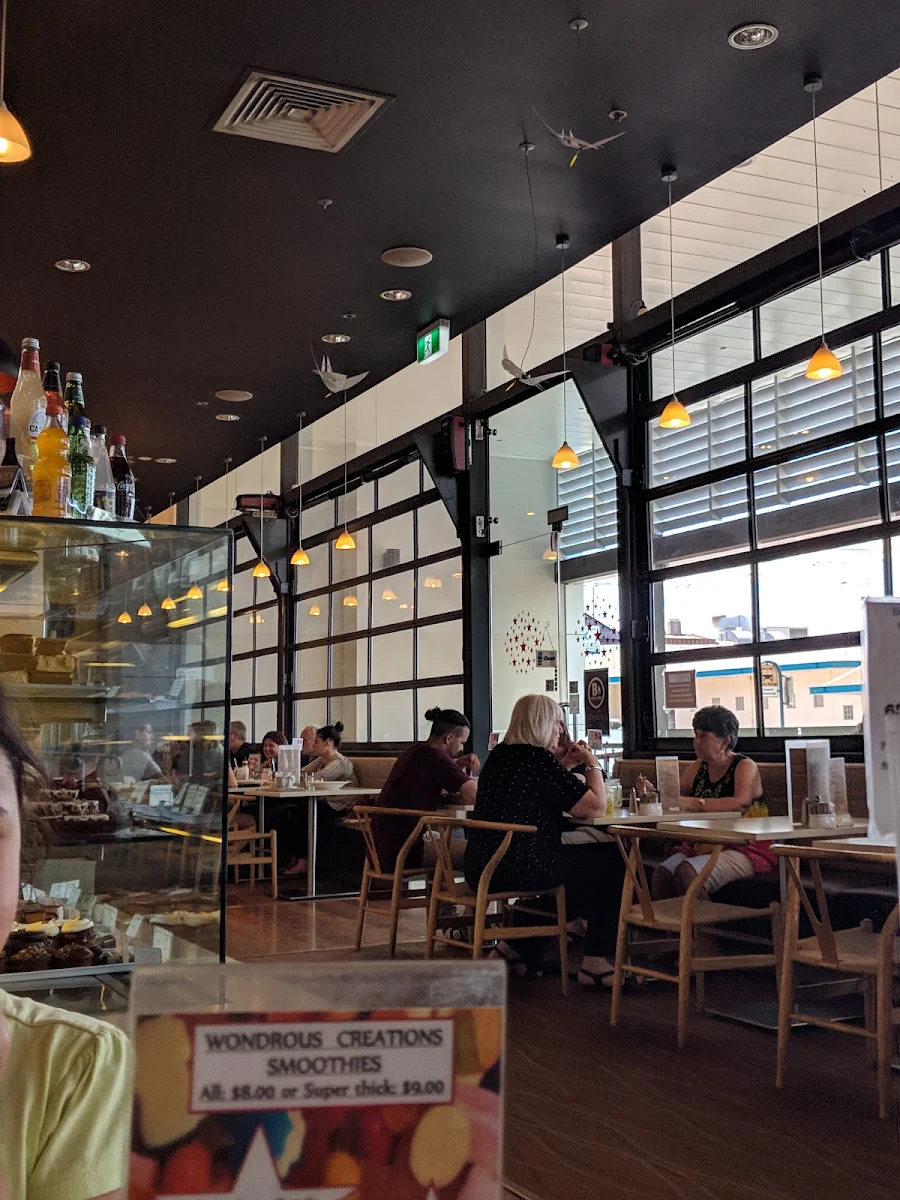 Vibe, Venue Café & Bar