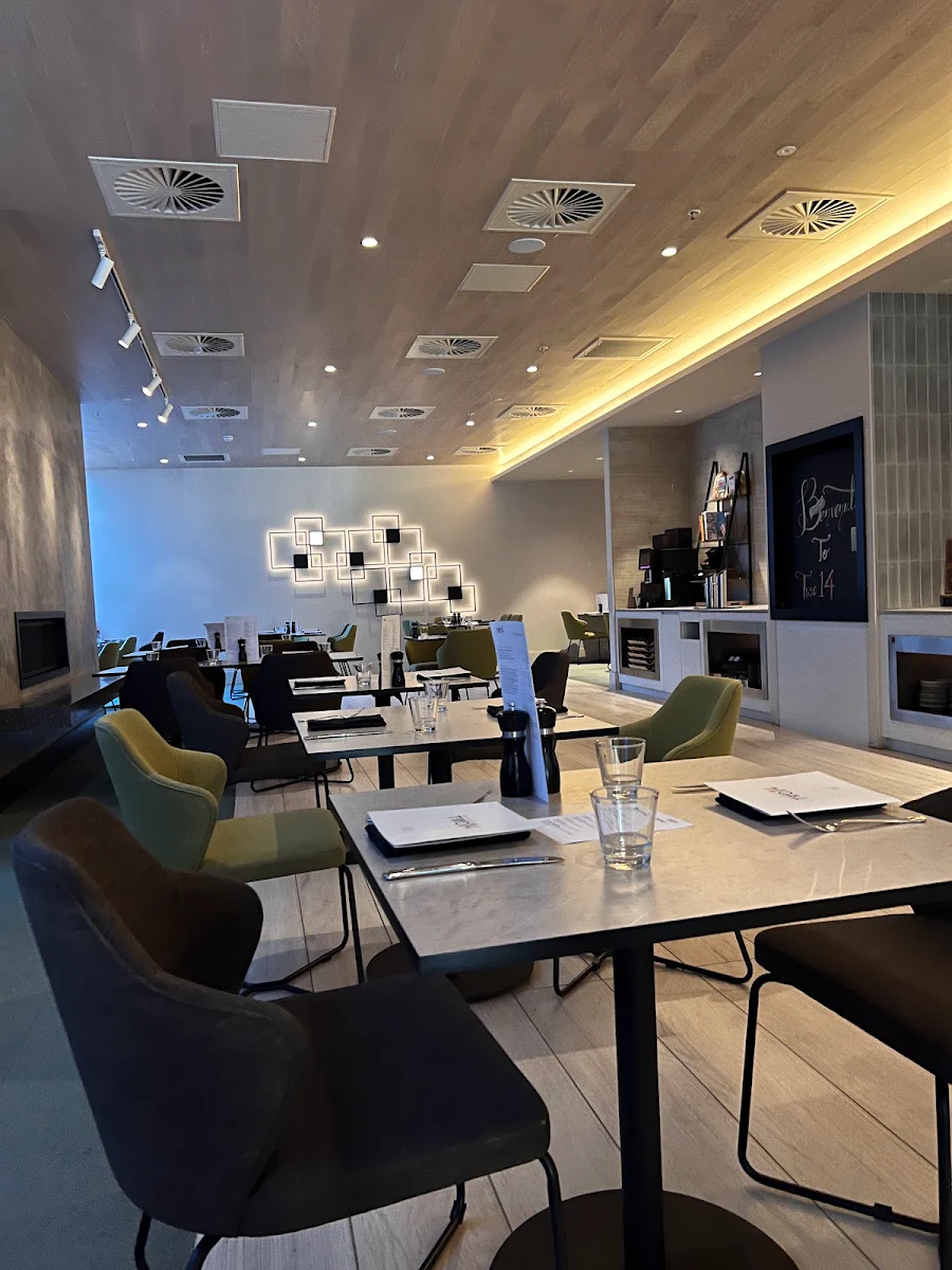 Vibe, Restaurant Two14
