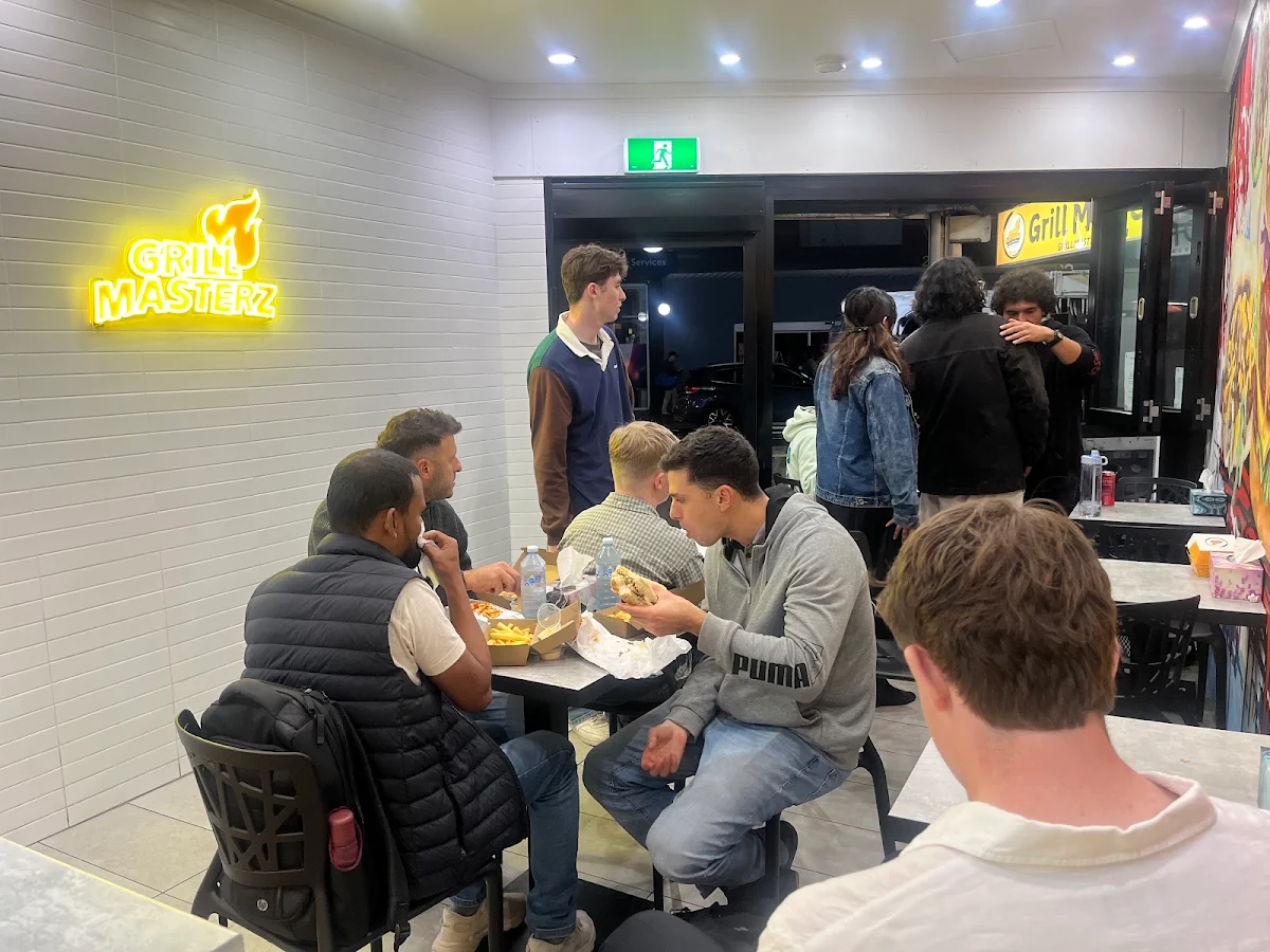 Vibe, Grill Masterz Newtown