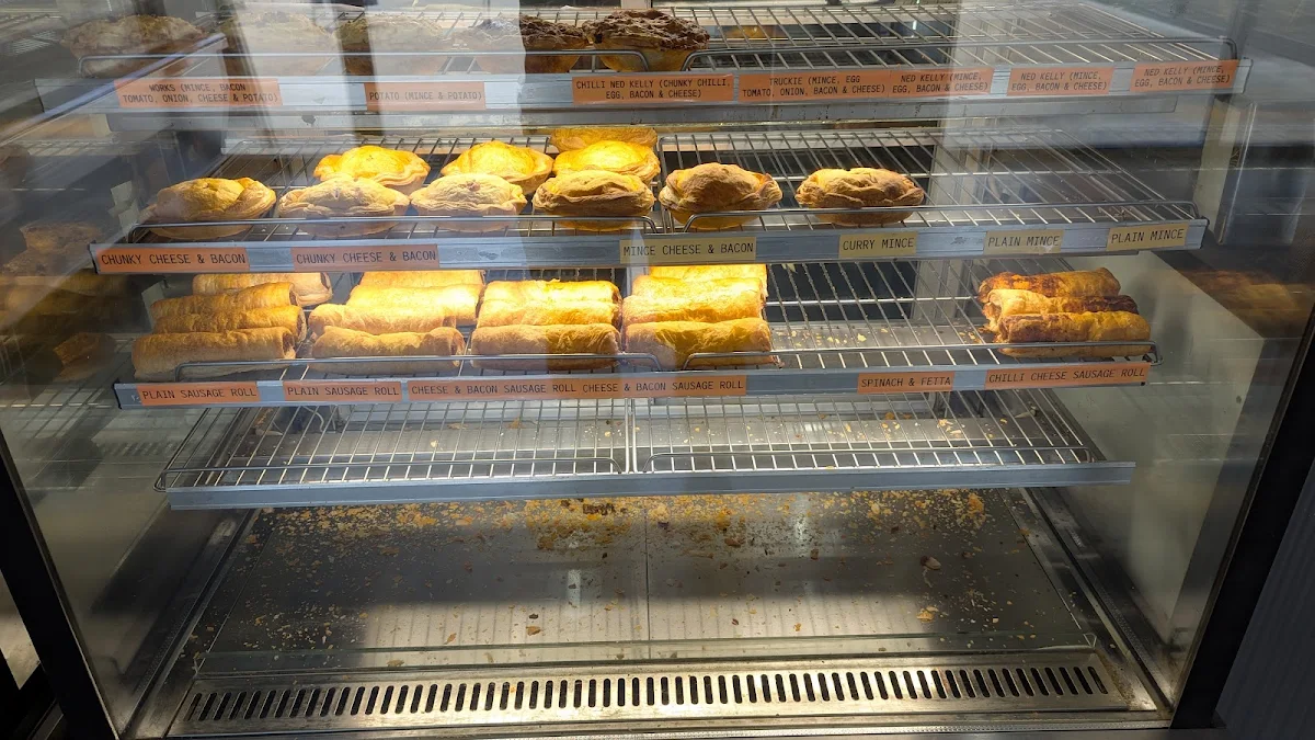 Vibe, Ridgey Didge Pies