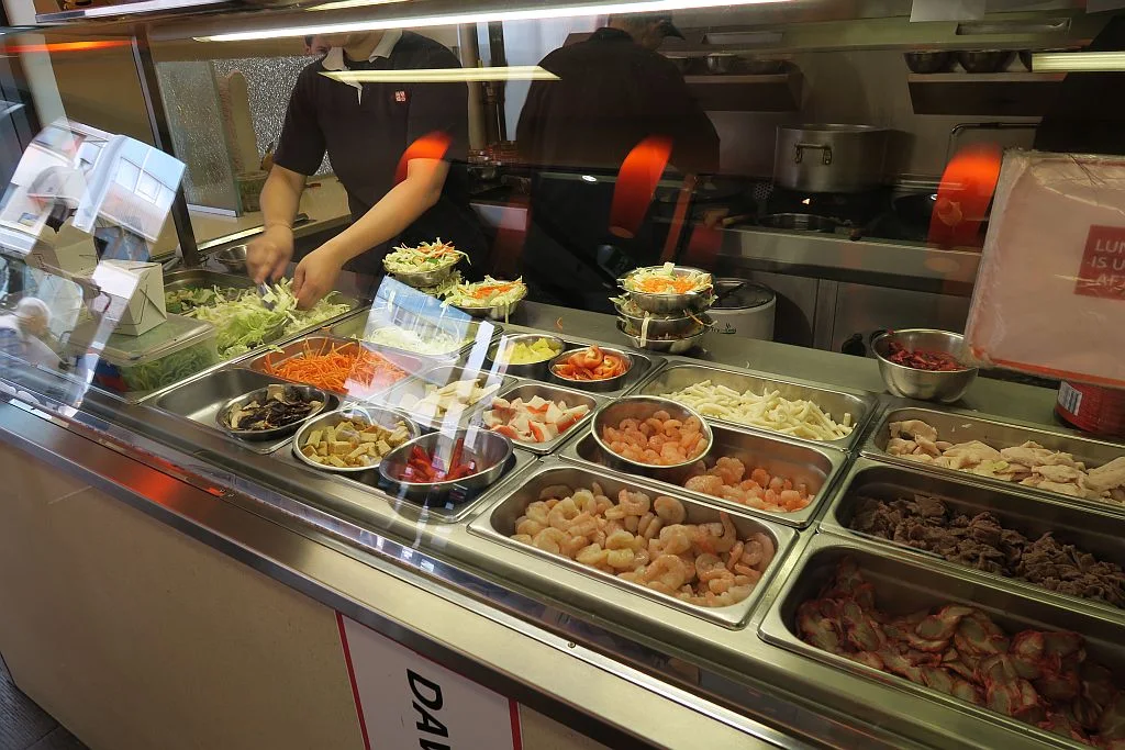 Vibe, Dave's Noodles