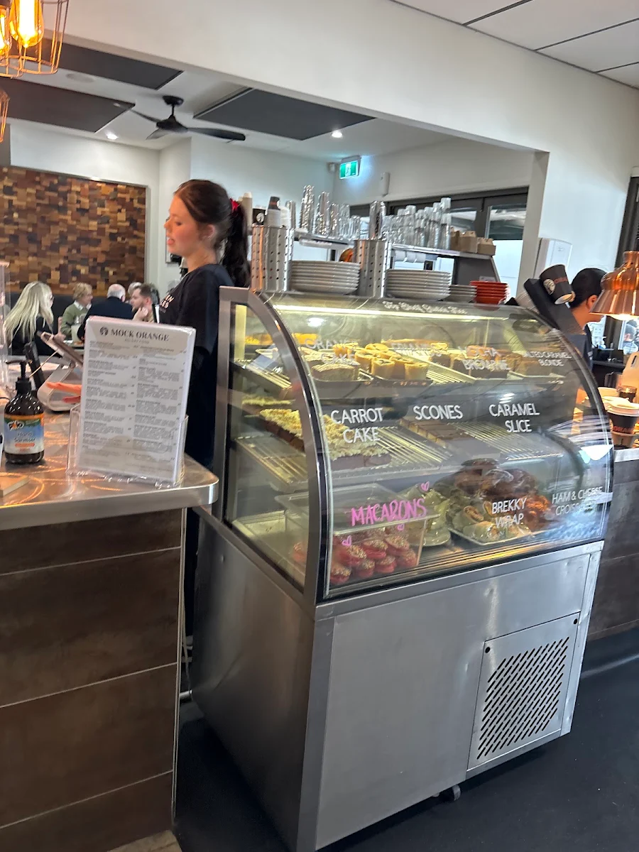 Vibe, Mock Orange Cafe