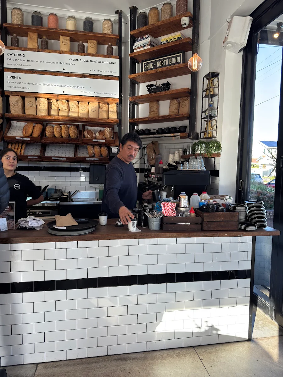 Vibe, Shuk Bondi