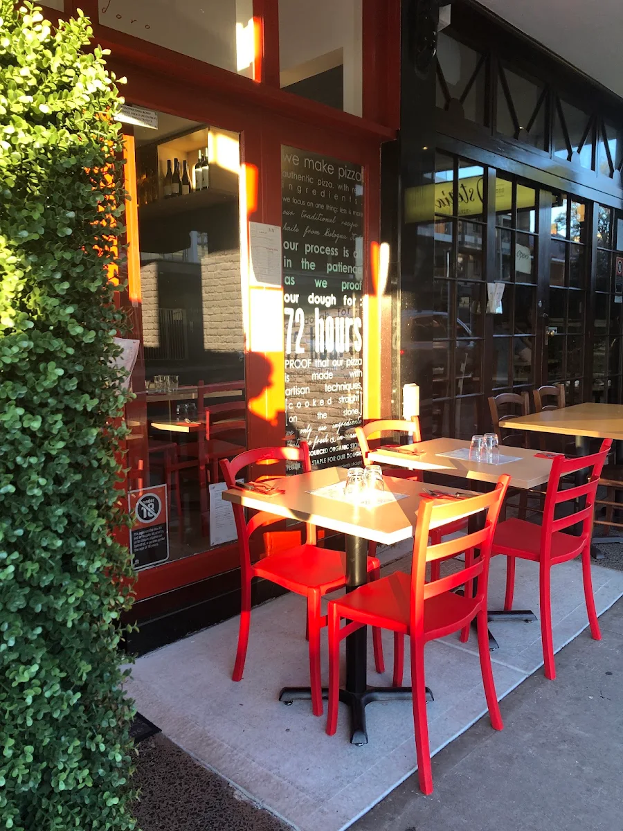 Vibe, Rosso Pomodoro Bondi Junction