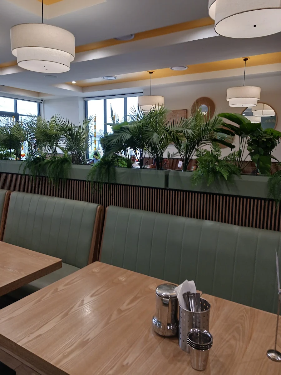 Vibe, Saravanaa Bhavan
