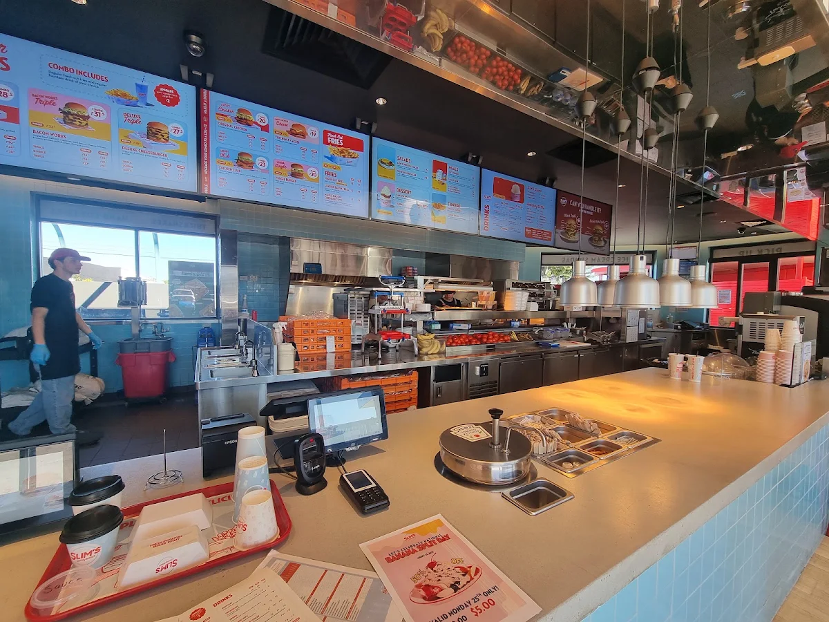 Vibe, Slim's Quality Burger