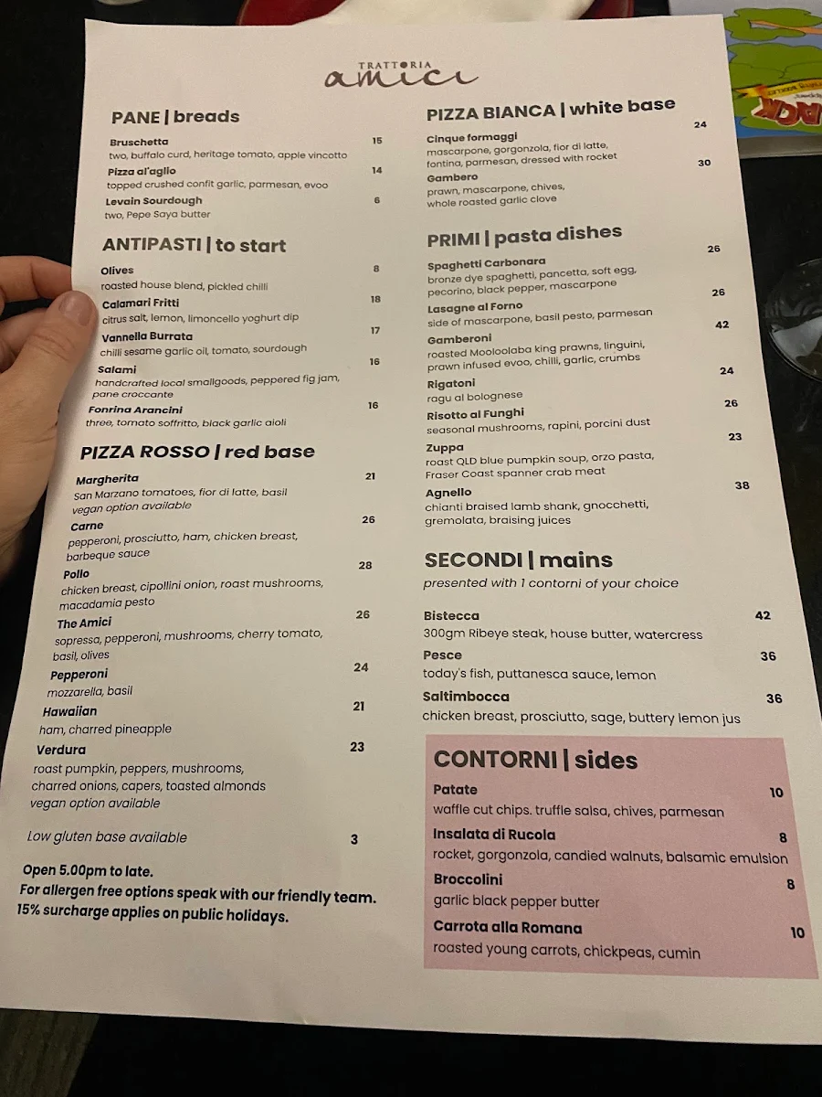 Menu, Amici