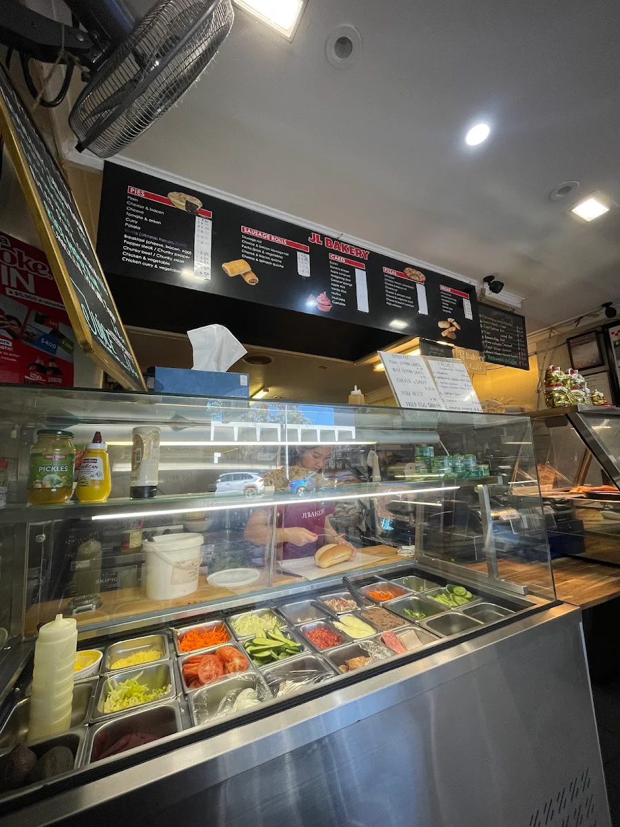 Vibe, JL Bakery