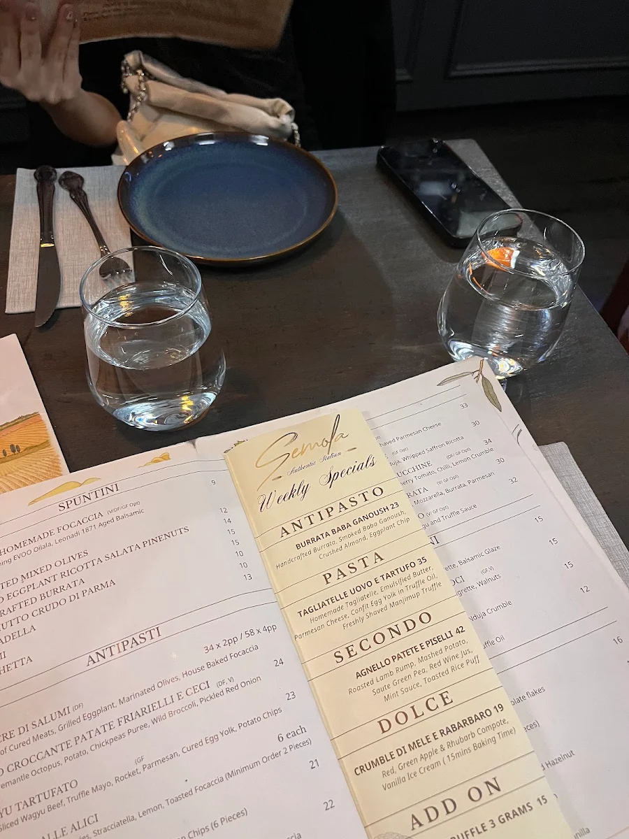 Menu, Semola Sydney